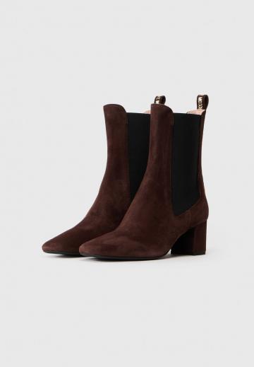 Ботинки челси