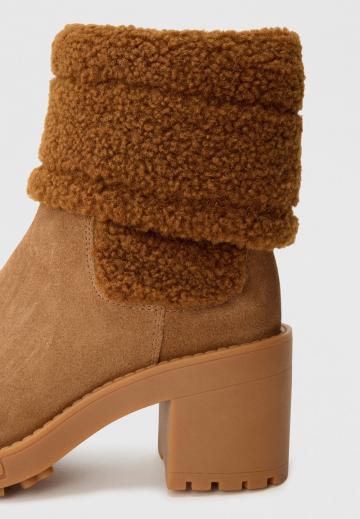 Высокие сапоги