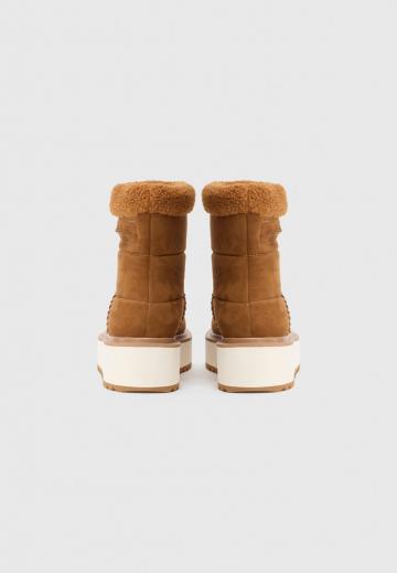 Сапожки на танкетке