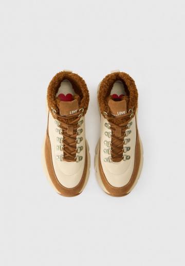 Высокие кеды