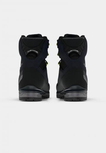 Походные ботинки