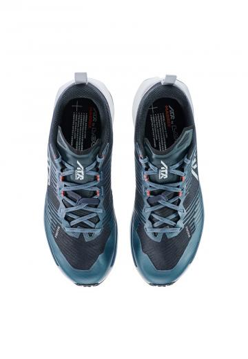 Беговые кроссовки