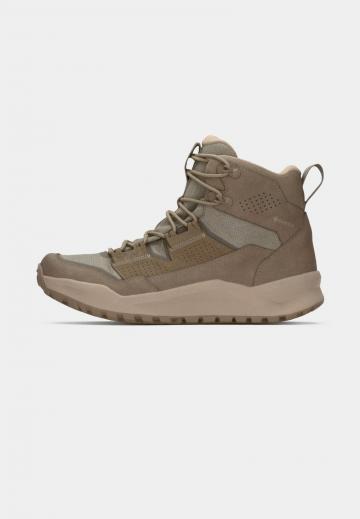 Походные ботинки