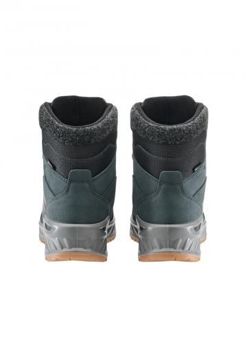 Походные ботинки