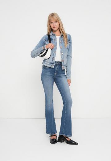 Джинсовая куртка