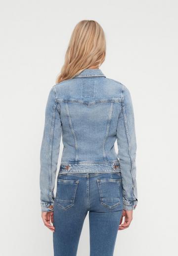 Джинсовая куртка