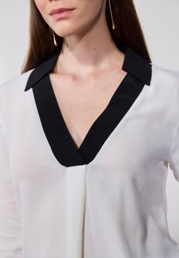 Атласная блузка