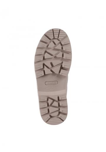 Спортивные сапоги