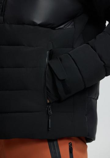 Сноубордическая куртка