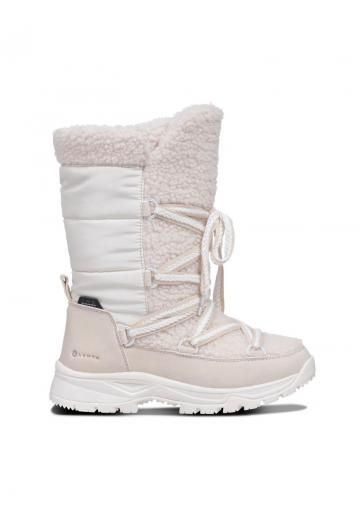 Спортивные сапоги