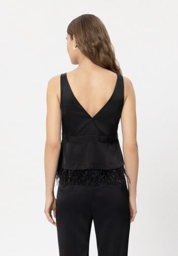 Блузка без рукавов