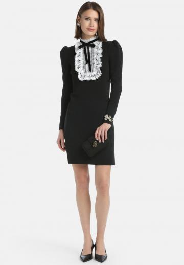 Вязаное платье