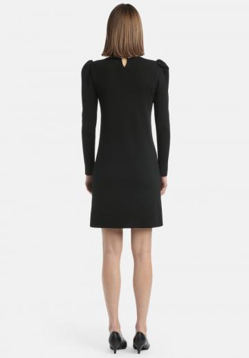 Вязаное платье