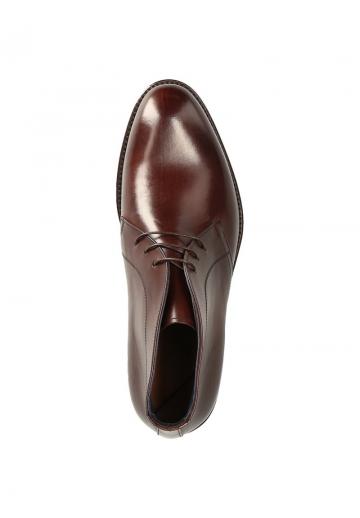 Ботинки на шнуровке