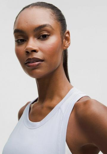 Спортивный топ