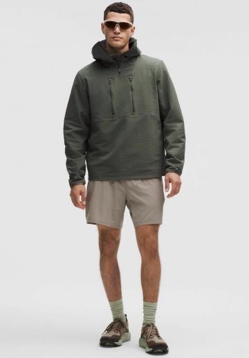 Спортивная кофта