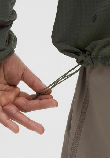 Спортивная кофта