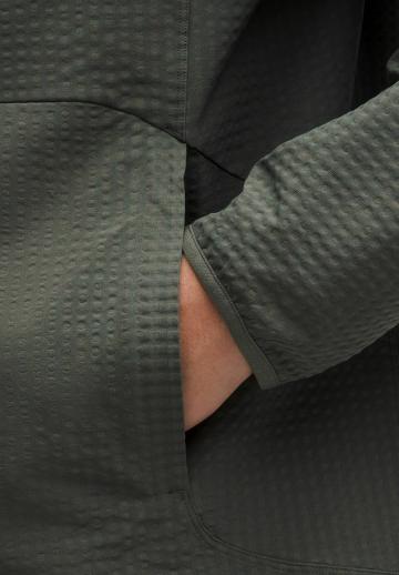 Спортивная куртка