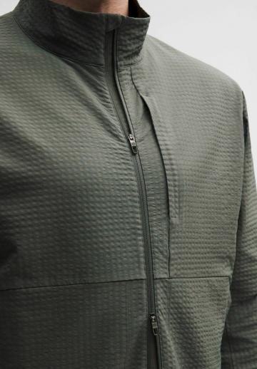 Спортивная куртка