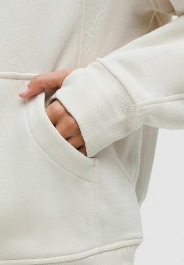 Спортивная толстовка