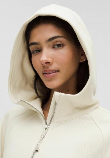 Спортивная толстовка