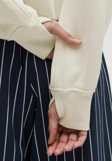 Спортивная толстовка