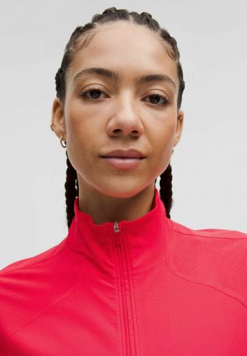 Спортивная куртка