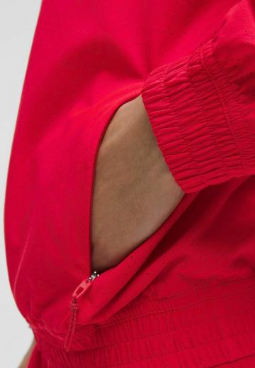 Спортивная куртка