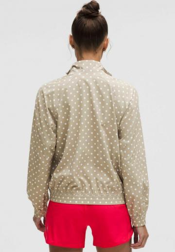 Спортивная куртка