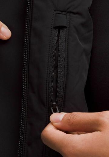 Спортивная куртка