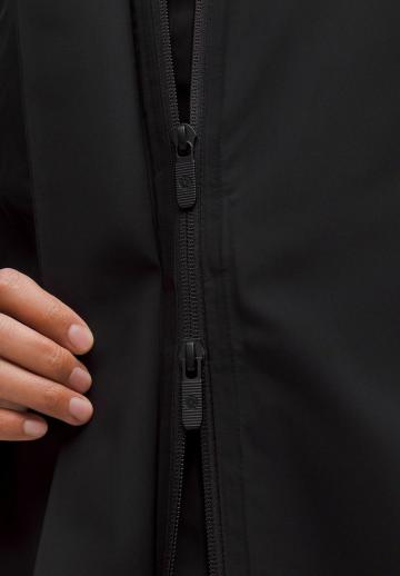 Спортивная куртка