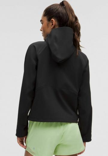 Спортивная куртка