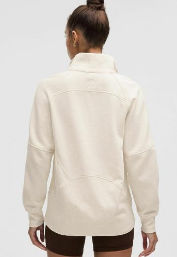 Спортивная толстовка