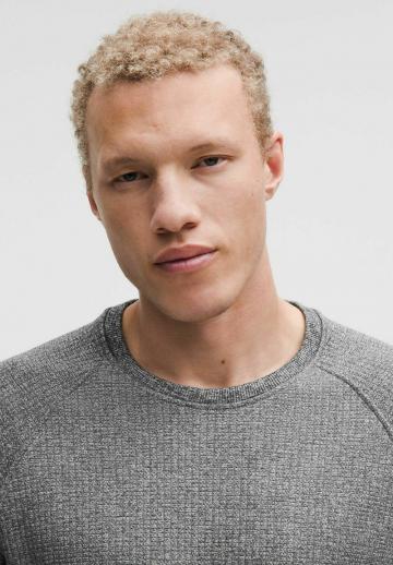 Спортивная кофта