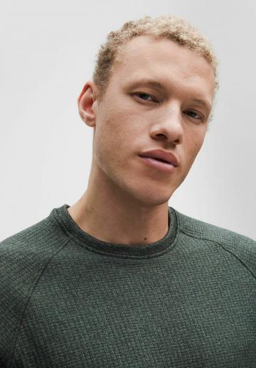 Спортивная кофта