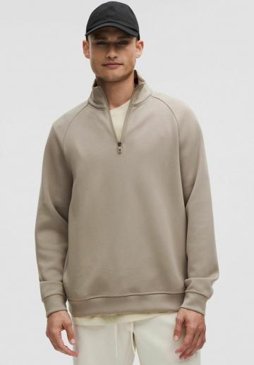 Спортивная кофта