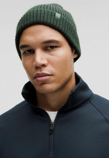 Спортивная кофта