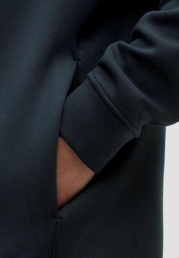 Спортивная кофта