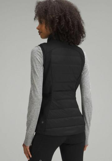 Пуховой жилет