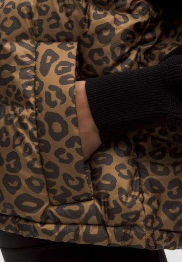 Пуховой жилет