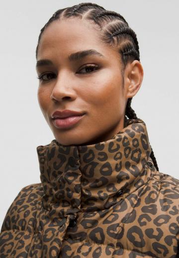 Пуховой жилет