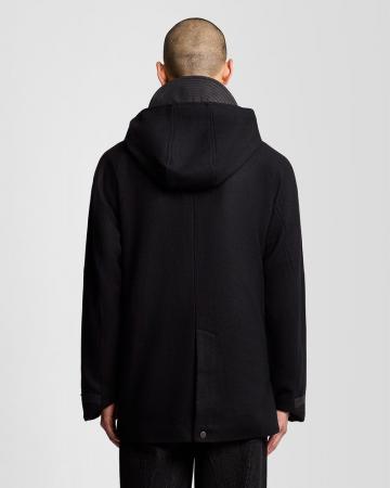 Короткое пальто