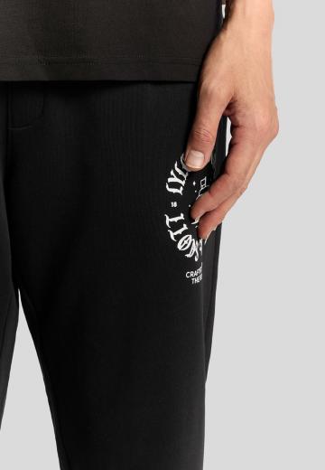 Спортивные штаны