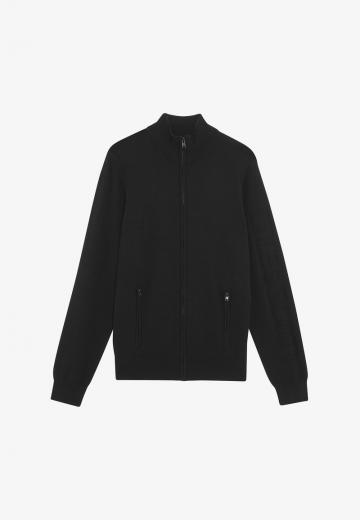 Вязаная кофта