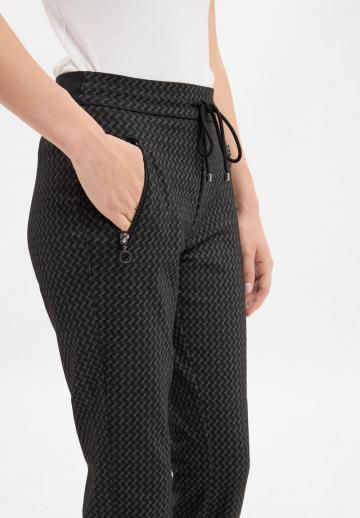 Спортивные штаны