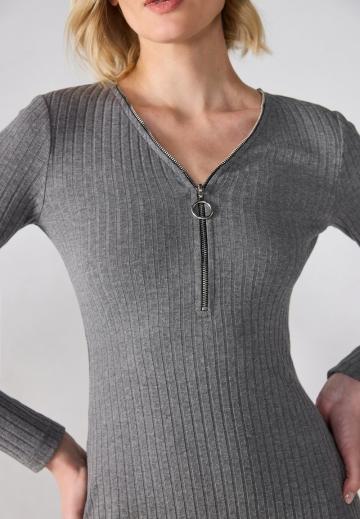 Платье футляр