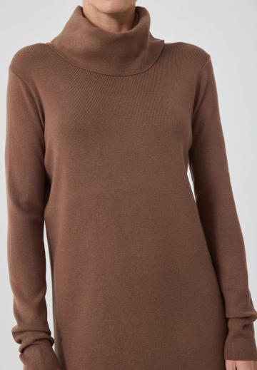 Платье футляр