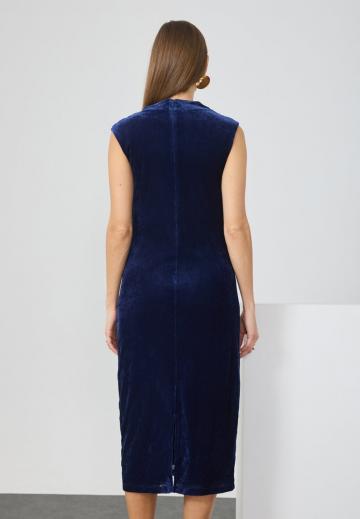 Платье футляр