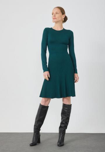 Платье футляр