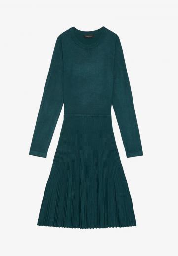 Платье футляр